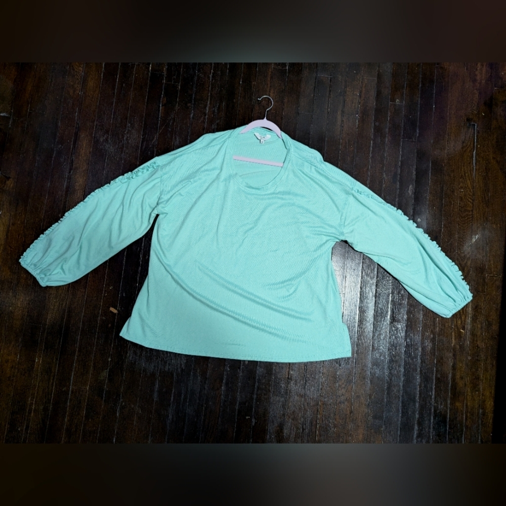 Crown & Ivy Mint Green Round Neck Long Ruffle Balloon Sleeve Blouse